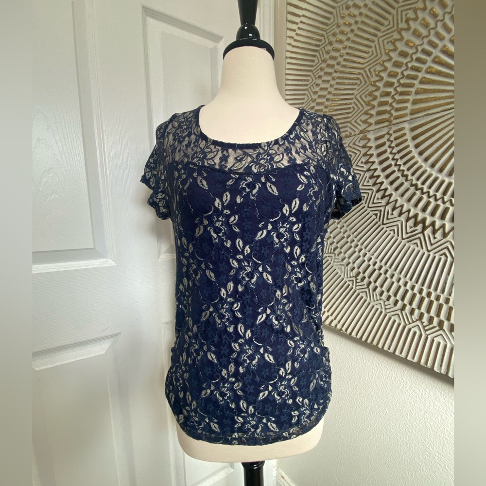 Cloudless lace top, size medium